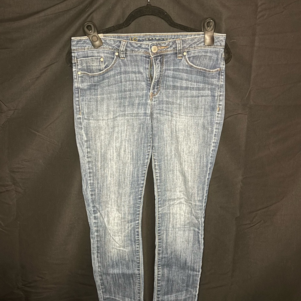 LC Lauren Conrad Women’s Jeans — Size 8 | Gently Worn, Stylish & Comfy!